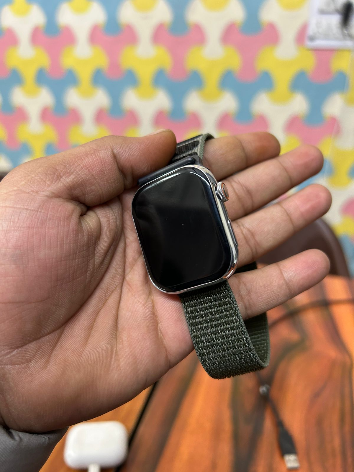 Series 9 Watch With Apple Logo